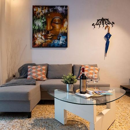 F1 - Santa Croce One Bedroom Apartment For Couples Firenze Bagian luar foto