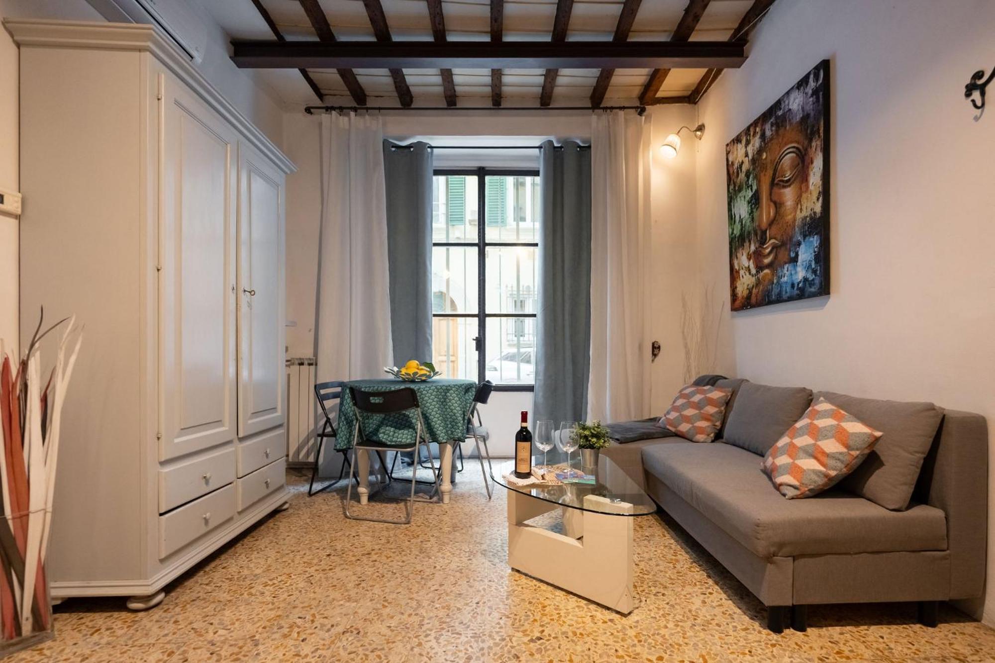 F1 - Santa Croce One Bedroom Apartment For Couples Firenze Bagian luar foto
